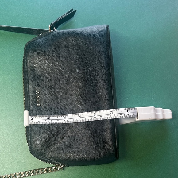 DKNY Black Crossbody Bag with Gold Chain - Picture 15 of 16
